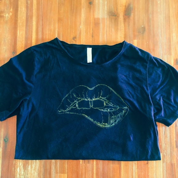 Bite lip tee - Picture 1 of 2